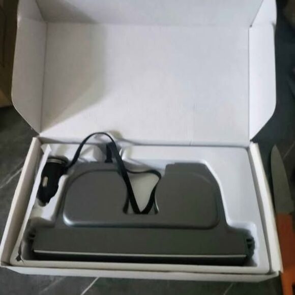 USB Hub Docking Station For Tesla Model Y & Model 3 Central Control - Picture 2 of 4